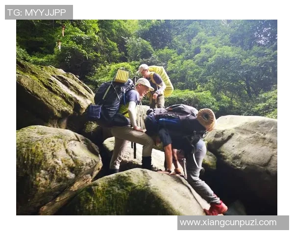 足球之风云:激情与荣耀交织的绿茵传奇与梦想之旅 足球之风云:激情与荣耀交织的绿茵传奇与梦想之旅